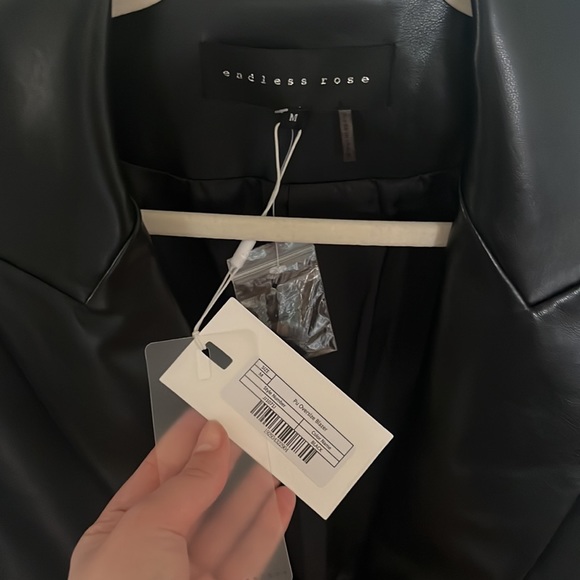 Faux leather blazer. Brand new. (M) - Picture 2 of 4